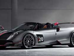 Pagani представила 800-сильный родстер за 3 миллиона евро