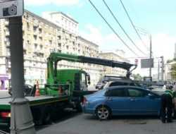 Московские власти рассказали о самых злостных нарушителях правил парковки