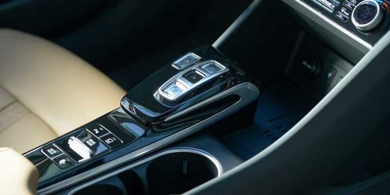 
                                    Стали известны подробности о новой Hyundai Sonata для России
                            
