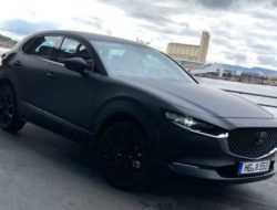Mazda приступила к тестам первого электрокара