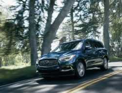 Обновленный Infiniti QX60 дважды разбили на «ура»