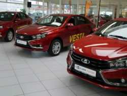 АвтоВАЗ и Renault подняли цены на автомобили в России