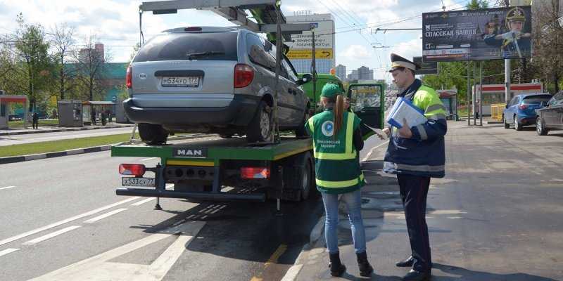 В Москве посчитали количество эвакуированных за незаконную стоянку машин