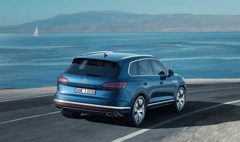
                                    Volkswagen изменил комплектации Touareg для России
                            