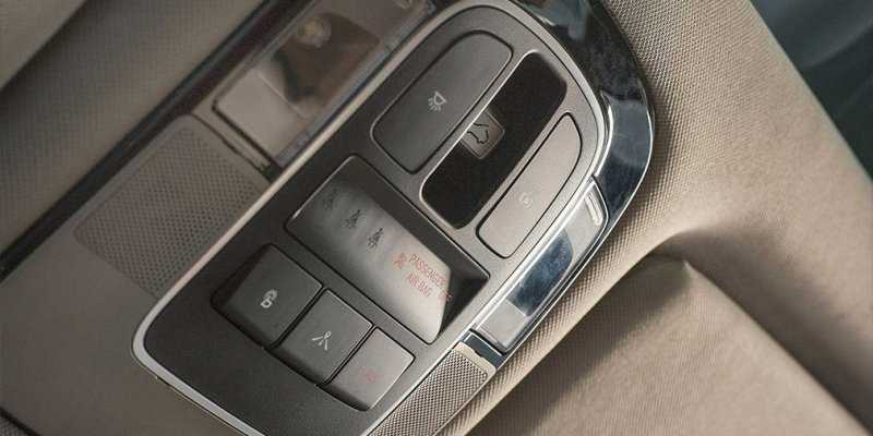 
                                    Стали известны подробности о новой Hyundai Sonata для России
                            