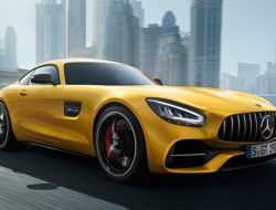 Mercedes-Benz разом поднял цены на свои машины на 1 000 000 рублей