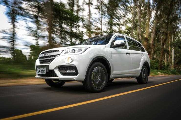Пять бюджетных китайских кроссоверов по цене LADA Vesta