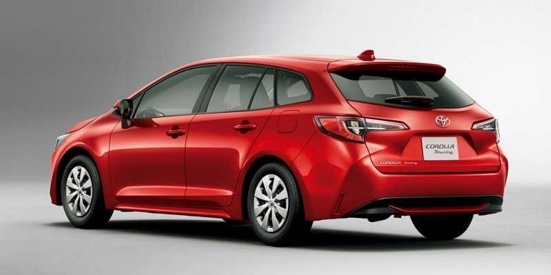  Toyota Corolla сменила поколение и уменьшилась в размерах 