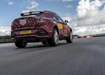 Свежие подробности о новейшем кроссовере Aston Martin DBX