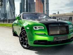 Rolls-Royce представил спецверсии Wraith для России