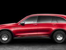 Названа дата премьеры серийного кроссовера Mercedes-Maybach