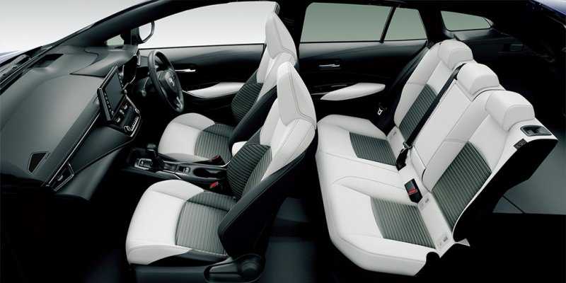  Toyota Corolla сменила поколение и уменьшилась в размерах 