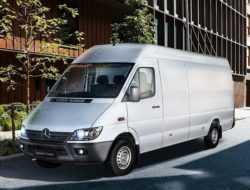 В России отзывают автомобили Mercedes-Benz из-за риска возгорания