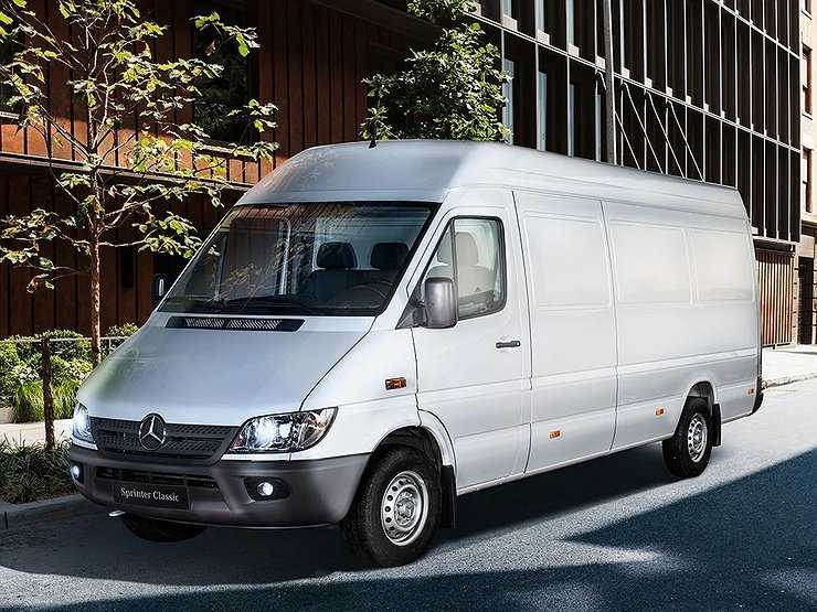 В России отзывают автомобили Mercedes-Benz из-за риска возгорания