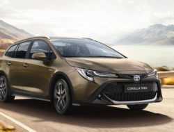 Новая Toyota Corolla стала кросс-универсалом