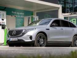 Mercedes остановил разработку новых бензиновых моторов