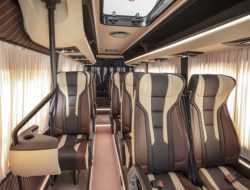 В России стартовали продажи новых пассажирских Mercedes-Benz Sprinter