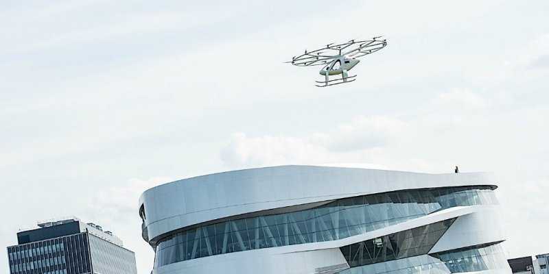  Видео: немецкое аэротакси с автопилотом совершило первый полет в Европе 