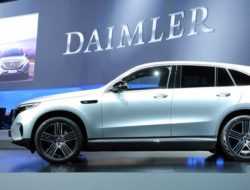 Власти Германии оштрафовали Daimler на 870 миллионов евро
