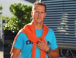 Михаэля Шумахера выписали из парижской клиники