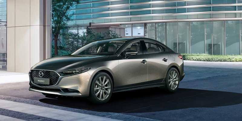 Названы российские цены на новый седан Mazda3