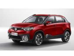 Продажи недорогого кроссовера Dongfeng AX4 стартуют в России в январе 2020 года
