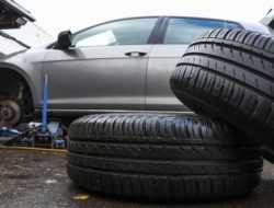 Московские власти предупредили водителей об очередях на шиномонтаж