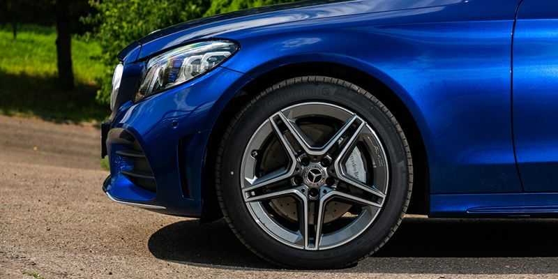 
                                    Московских водителей попросили отказаться от поездок на&nbsp;летней резине
                            