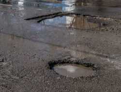 Названы российские регионы с самыми плохими дорогами