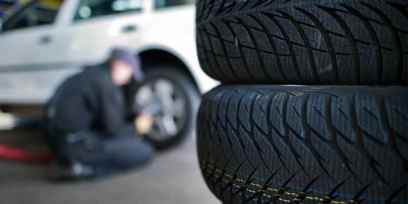 
                                    "Резкое обледенение". ГИБДД просит сменить резину на зимнюю
                            