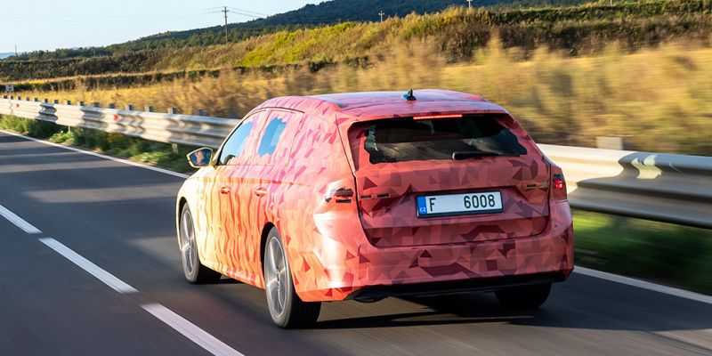 
                                    Skoda раскрыла подробности о новой Octavia
                            