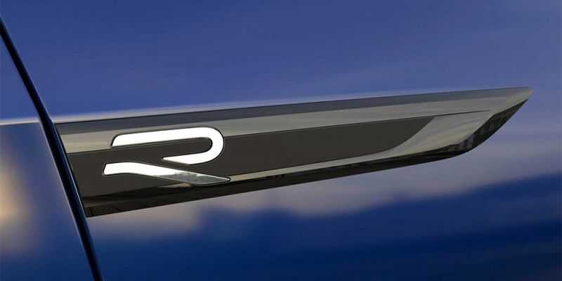 
                                    Спортивные модели Volkswagen получат новую эмблему
                            