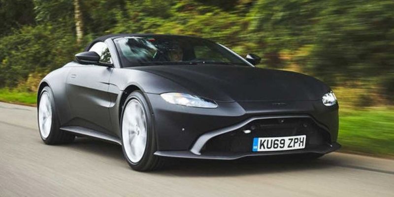  Спорткар Aston Martin Vantage лишился крыши 