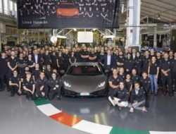 Суперкар Huracan стал самым массовым Lamborghini в истории