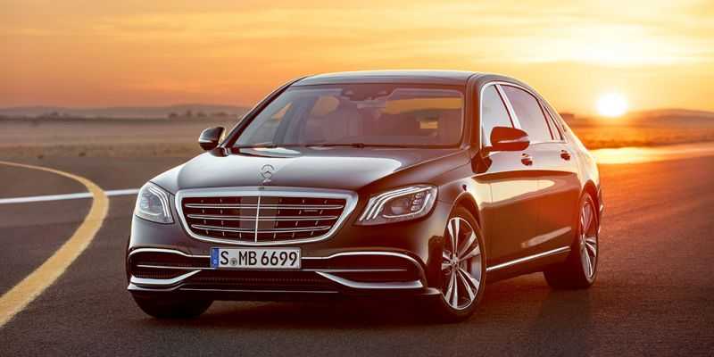 
                                    В России продажи люксовых автомобилей рухнули на 33%
                            