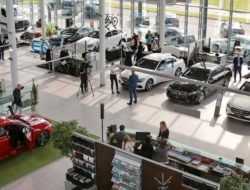 В седьмой раз за год: продажи автомобилей снова падают