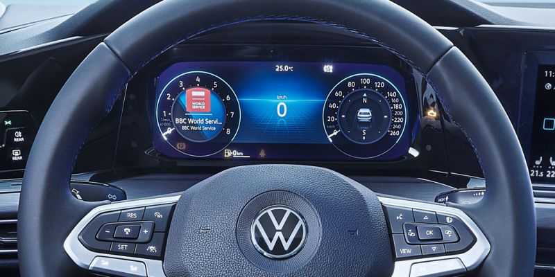 Volkswagen представил новый Golf для России