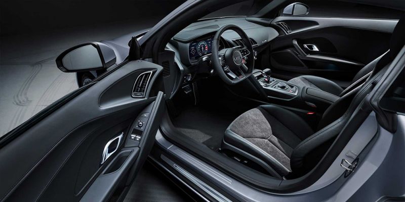 Обновленный Audi R8 перевели на задний привод и сделали дешевле