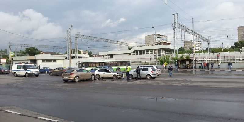 
                                    От Выхино до Гольяново: названы самые &laquo;аварийные&raquo; районы Москвы
                            