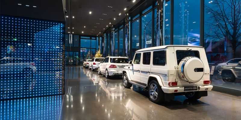 
                                    Россияне потратили на покупку премиальных машин более 450 млрд рублей
                            