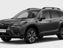 Subaru назвал цены на обновленный Forester для России