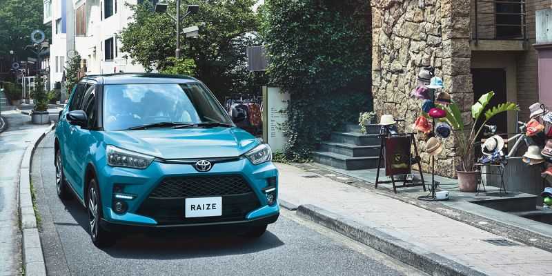 У Toyota появился новый кроссовер длиной менее 4 метров