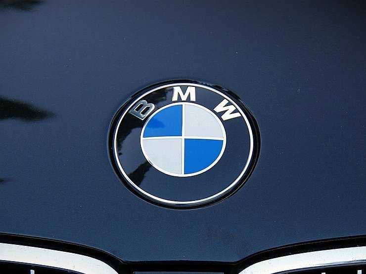 BMW повышает цены на автомобили с нового года