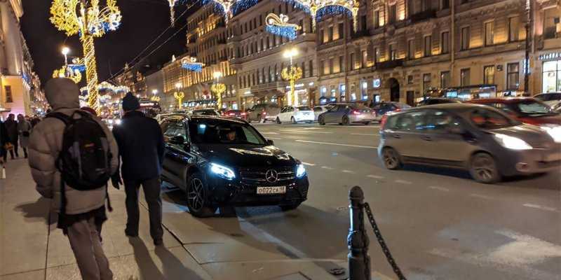 
                                    Михаила Боярского заподозрили в нарушении правил парковки
                            