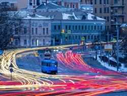 Московских водителей предупредили о гололеде и тумане