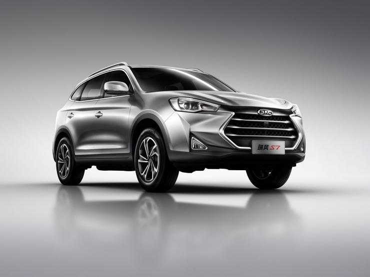 Объявлена дата начала продаж в России бюджетных кроссоверов из Казахстана