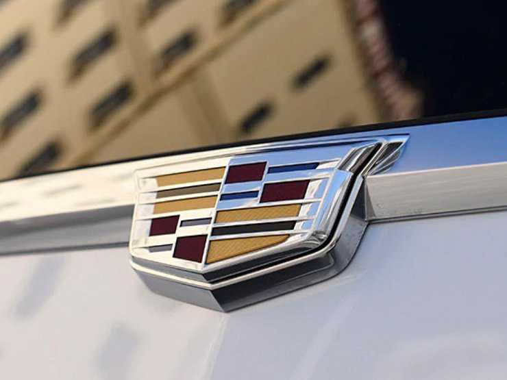 Опубликованы первые фото нового Cadillac Escalade