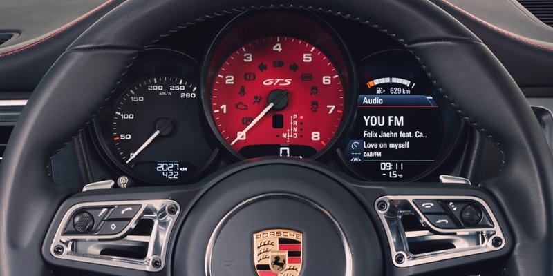 
                                    Porsche назвал рублевые цены на обновленный Macan GTS
                            