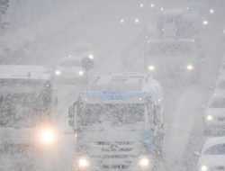 Сильный ветер, снег, метель: ЦОДД предупреждает о ненастной погоде