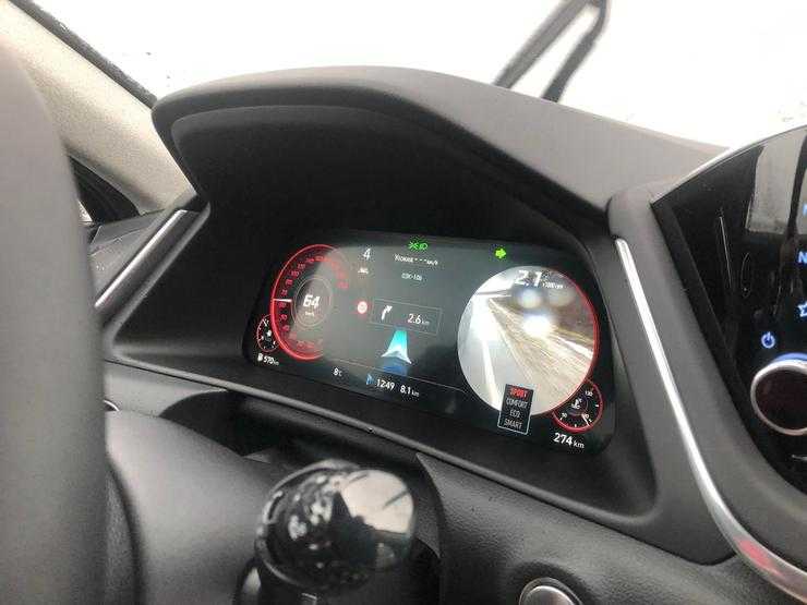 Смех Toyota Camry и слезы Ferrari: первый тест-драйв новой Hyundai Sonatа